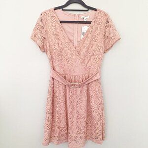 5/$25 NEW‎ Speechless blush lace belted dress